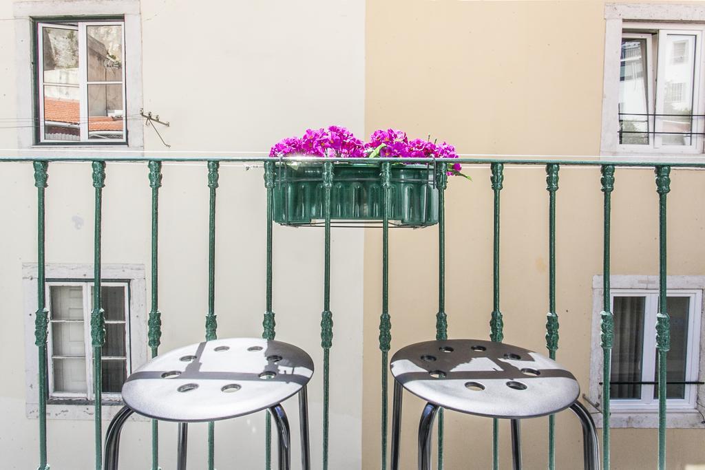 The Love Tram Apartment Lisbon Exterior photo
